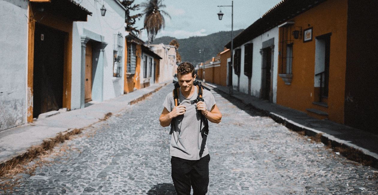 Calle empedrada en Antigua Guatemala
